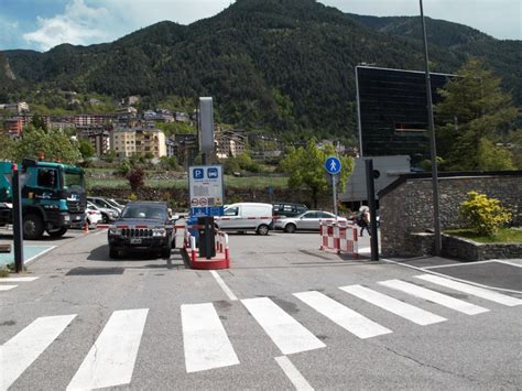 Aparcament Prat De L Areny Turisme Encamp I El Pas De La Casa