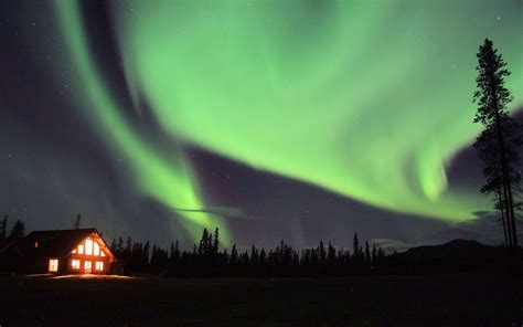 13 Hotels Where You Can See the Northern Lights