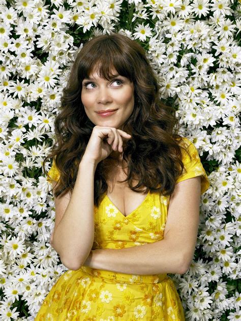 Anna Friel – Pushing Daisies | Anna friel, Gamine style, Pictures of anna