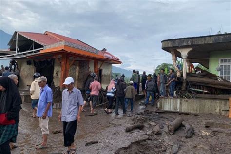 Banjir Lahar Dingin Gunung Marapi Sumbar Bikin Warga Mengungsi