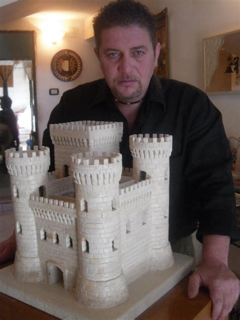 RITORNO AL MEDIOEVO CASTELLO IN MINIATURA