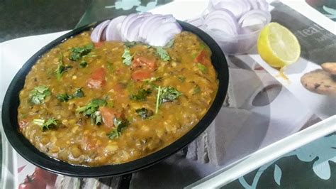 Dhaba Style Moong Dal Simple Green Gram Dhal Youtube