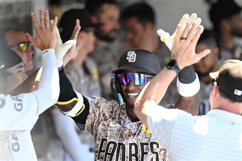 David Peralta homers, robs another as Padres beat Rockies for series win