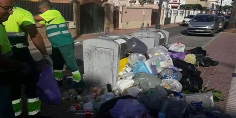 Desconvocada La Huelga Indefinida De La Basura En El Aljarafe Por El