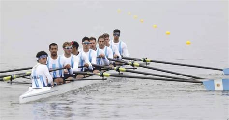 Hist Rico Argentina Gan La Dorada En El Ocho Remos Con Timonel De Los