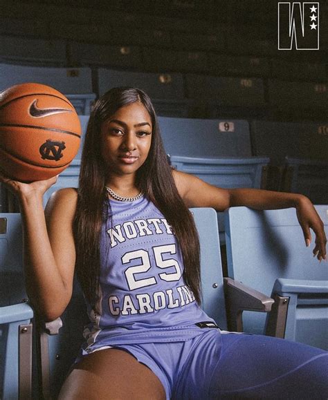 Deja Kelly Basketball Pictures Poses Basketball Girls Basketball Photos