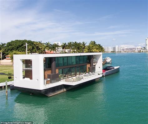 Floating Miami Mansion That Can Withstand 155mph Hurricanes Goes On