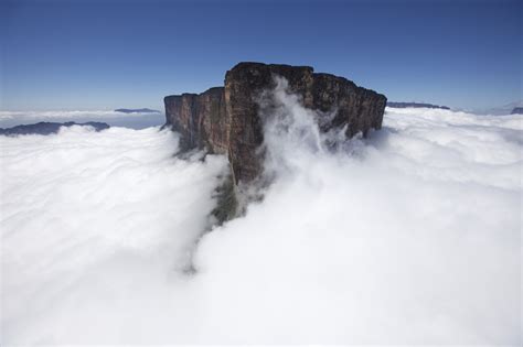 Tourism: Mount Roraima Venezuela