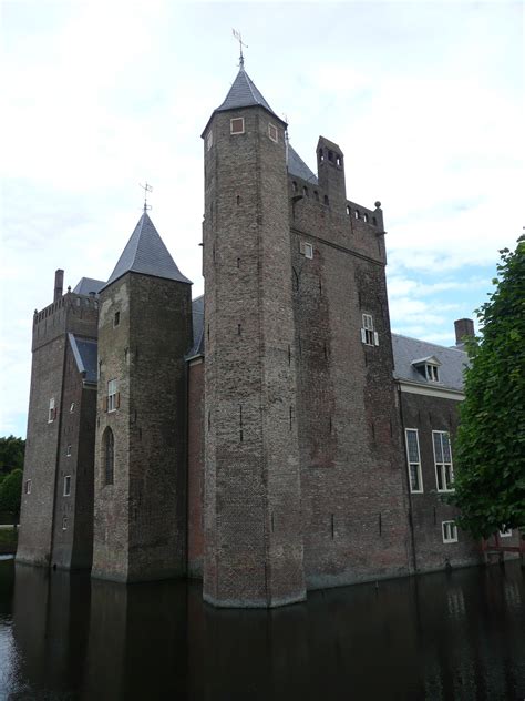 Heemskerk, Holland kasteel Assumburg | Holland, Kasteel, Foto's