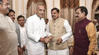 Mp Cabinet Bjp Leader Ramniwas Rawat Misreads Words During Swearing In