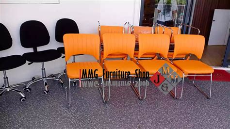 CONFERENCE TABLE WITH WIRE MANAGEMENT JMMG Bentahero