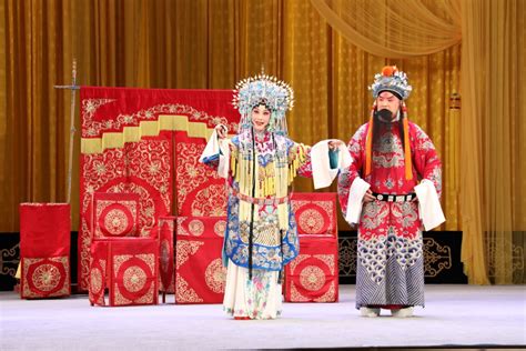 第11屆“中國京劇藝術團”赴澳演出 ──京劇《龍鳳呈祥》及校園導賞活動圓滿舉行｜澳門基金會