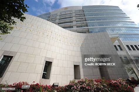 Santa Ana Courthouse Photos and Premium High Res Pictures - Getty Images