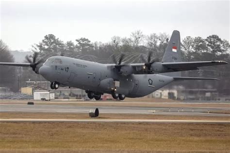 Setelah Dua Kali Lewati Angin Kencang Di Langit AS C 130 J Super