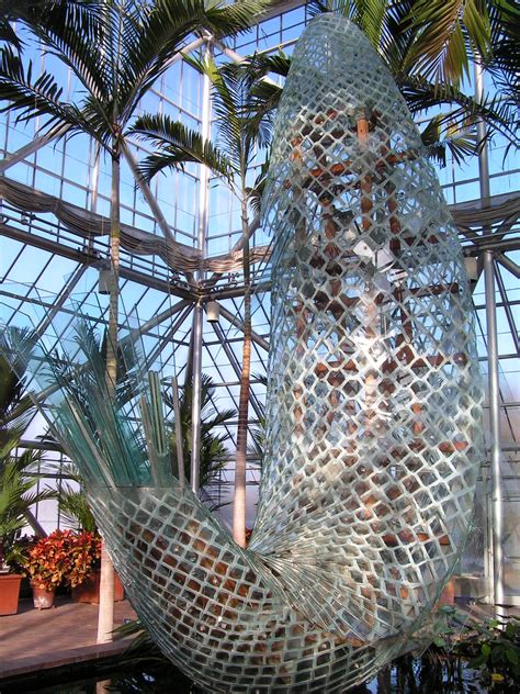 Standing Glass Fish In The Minneapolis Sculpture Garden Co Flickr