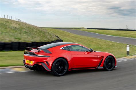 Aston Martin V Vantage Ph Review Pistonheads Uk