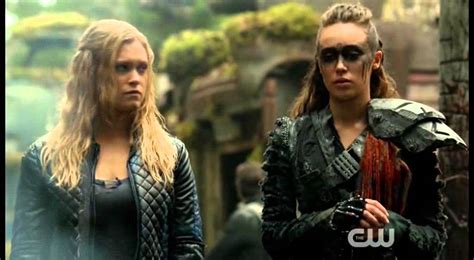 The 100 Girls Clarke Lexa Raven And Octavia Youtube