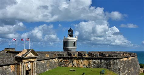 Overview of El Morro in San Juan, Puerto Rico - Encircle Photos