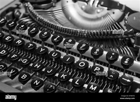 Mechanical typewriter Black and White Stock Photos & Images - Alamy