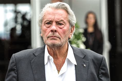 Alain Delon l acteur hospitalisé quel est son état de santé