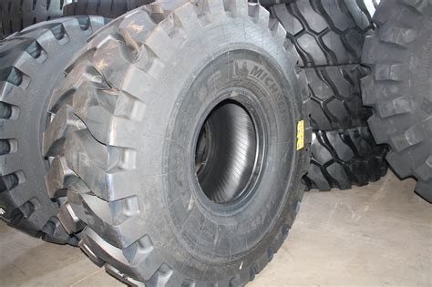 26 5R25 Michelin XLDD2