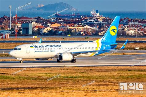 Istanbul T Rkei Februar Eine Boeing Der Ukraine