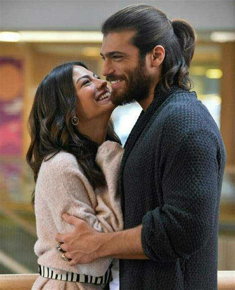 Demet Özdemir et Can Yaman leur relation amoureuse secrète Series