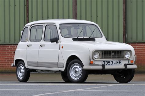 renault  road test classics world