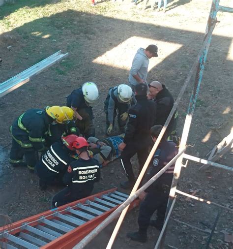 Una Persona Cayó Desde Un Techo En Una Obra En Construcción