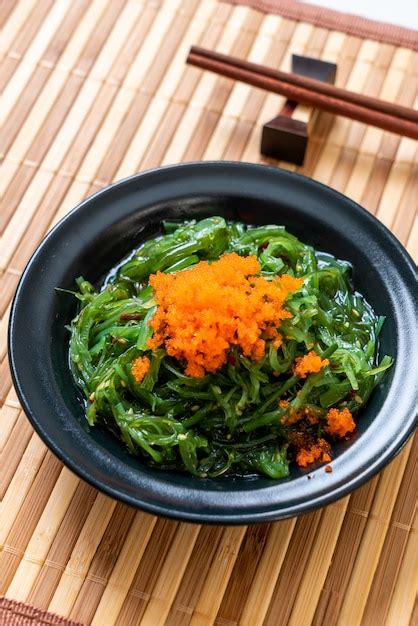 Ensalada De Algas Al Mar Con Huevos De Camarones Al Estilo Japon S