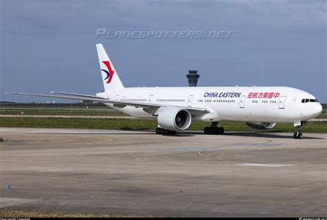 B China Eastern Airlines Boeing Per Photo By Aviationling