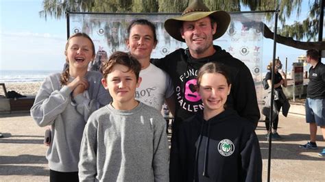 Chris Walker Nrl And Origin Star Completes Walk From Cairns To Gold Coast Daily Telegraph