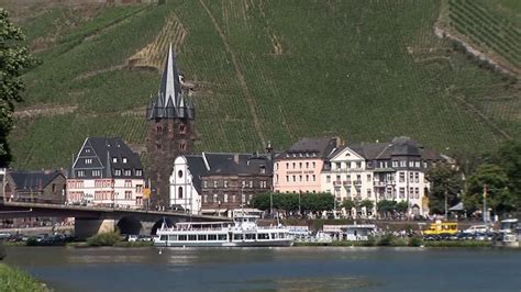 Bernkastel-Kues - Moselle - Germany - Travel Video Blog