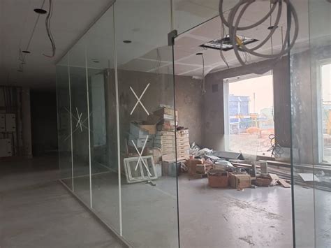 Transparent Tansparent Toughened Glass Size 101 500 Square Feet At Rs