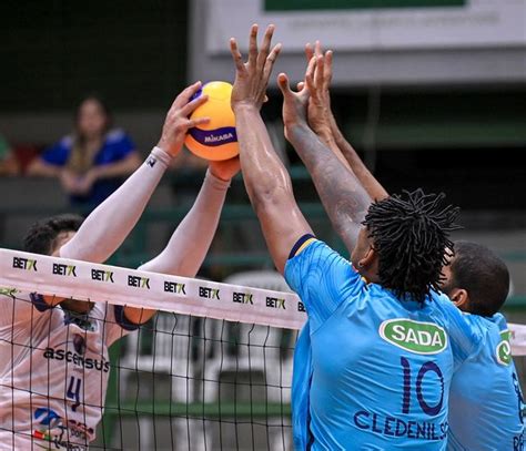 Em Jogo Acirrado Sada Cruzeiro Vence O Joinville E Avan A Na Copa