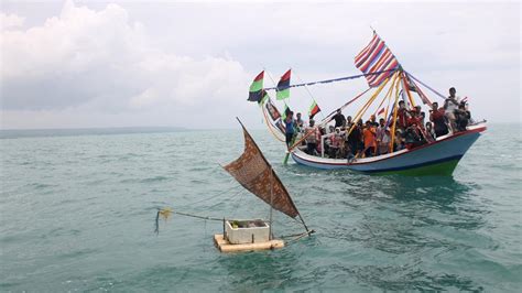 Petik Laut Simbol Syukur Dan Tolak Bala Nelayan Madura Regional