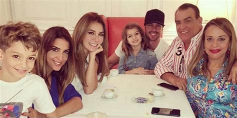 William Levy Y Su Esposa Están Muy Enamorados