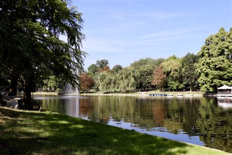 România Craiova Parcul Nicolae Romanescu Visator prin lume 7277