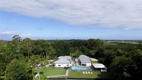 Newrybar Downs Luxury Accommodations Byron Bay Hinterland Cabins