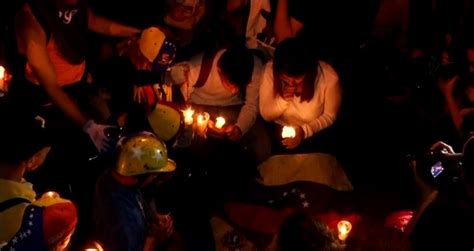 Se cumple vigilia en Venezuela por la muerte del joven de 17 años