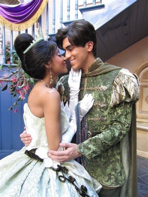 Tiana And Naveen At Disneyland Tiana And Naveen Disney Princess Tiana