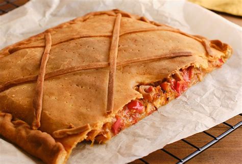 Receta tradicional de empanada gallega fácil y deliciosa Cookify