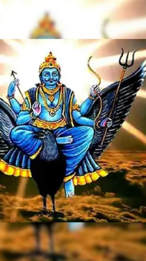 Shani Dev अच्छा समय आने से पहले शनि देव देते हैं ये 4 संकेत