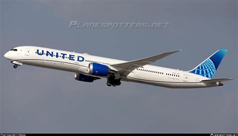 N United Airlines Boeing Dreamliner Photo By Omgcat Id