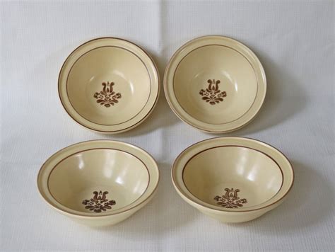 Pfaltzgraff Village Made In Usa Set Of Four Rim Fruit Dessert