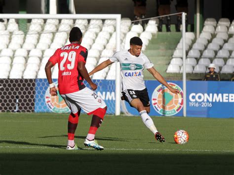 Juninho Destaca Sequência Sem Derrotas Do Coxa Gazeta Esportiva