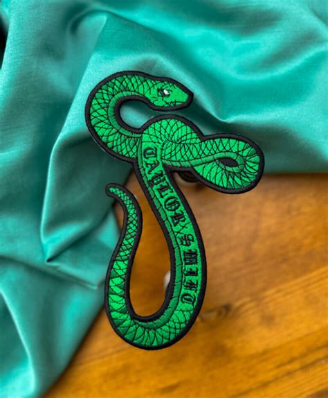 Reputation Taylor Swift Green Snake Patch – Large – Carissaofthesea ...