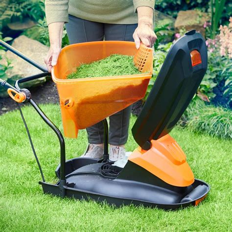 Lawnmaster 1800w 36cm Electric Hover Lawn Mower With Grass Collection Box Wilko