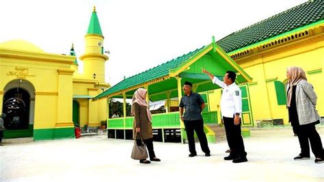 Gubernur Kepri Tinjau Progres Revitalisasi Masjid Raya Sultan Riau