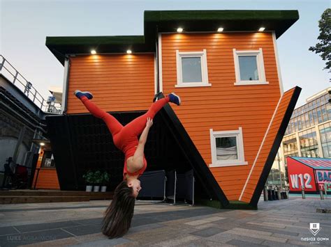 Londra Biglietto D Ingresso Per La Upside Down House Westfield White